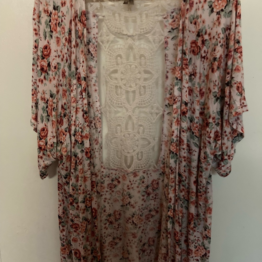 Maurice’s woman’s top
